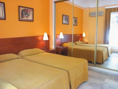 marbella room 1.jpg